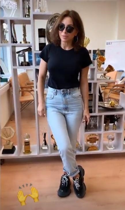 Розпатлана Ані Лорак здивувала шанувальників новим образом (фото)