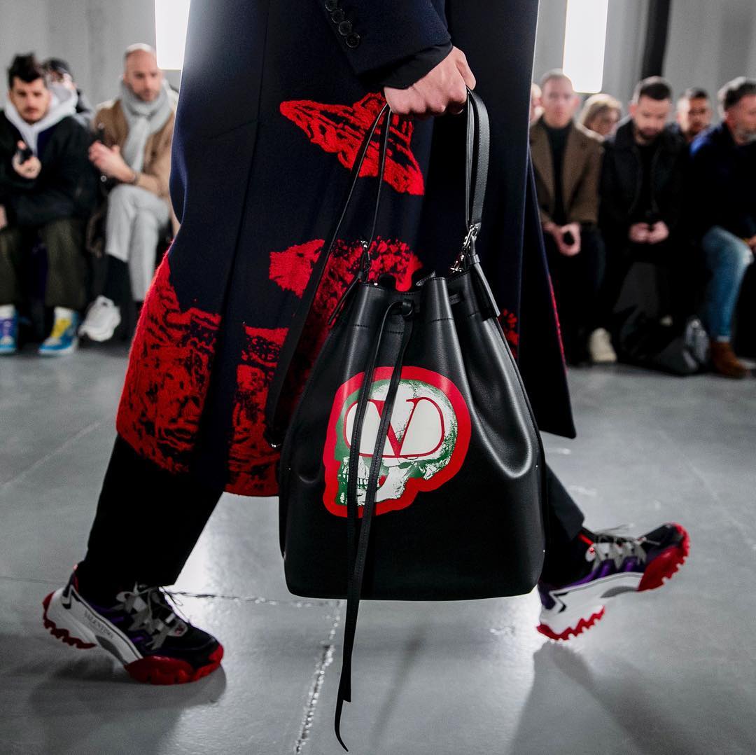 Сумка от Valentino