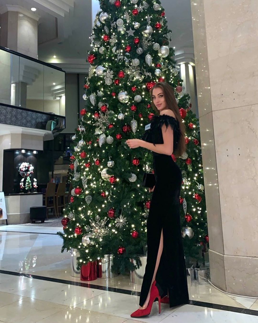 "Богиня Украины и всего мира": Маргарита Паша очаровала образом в облегающем вечернем платье