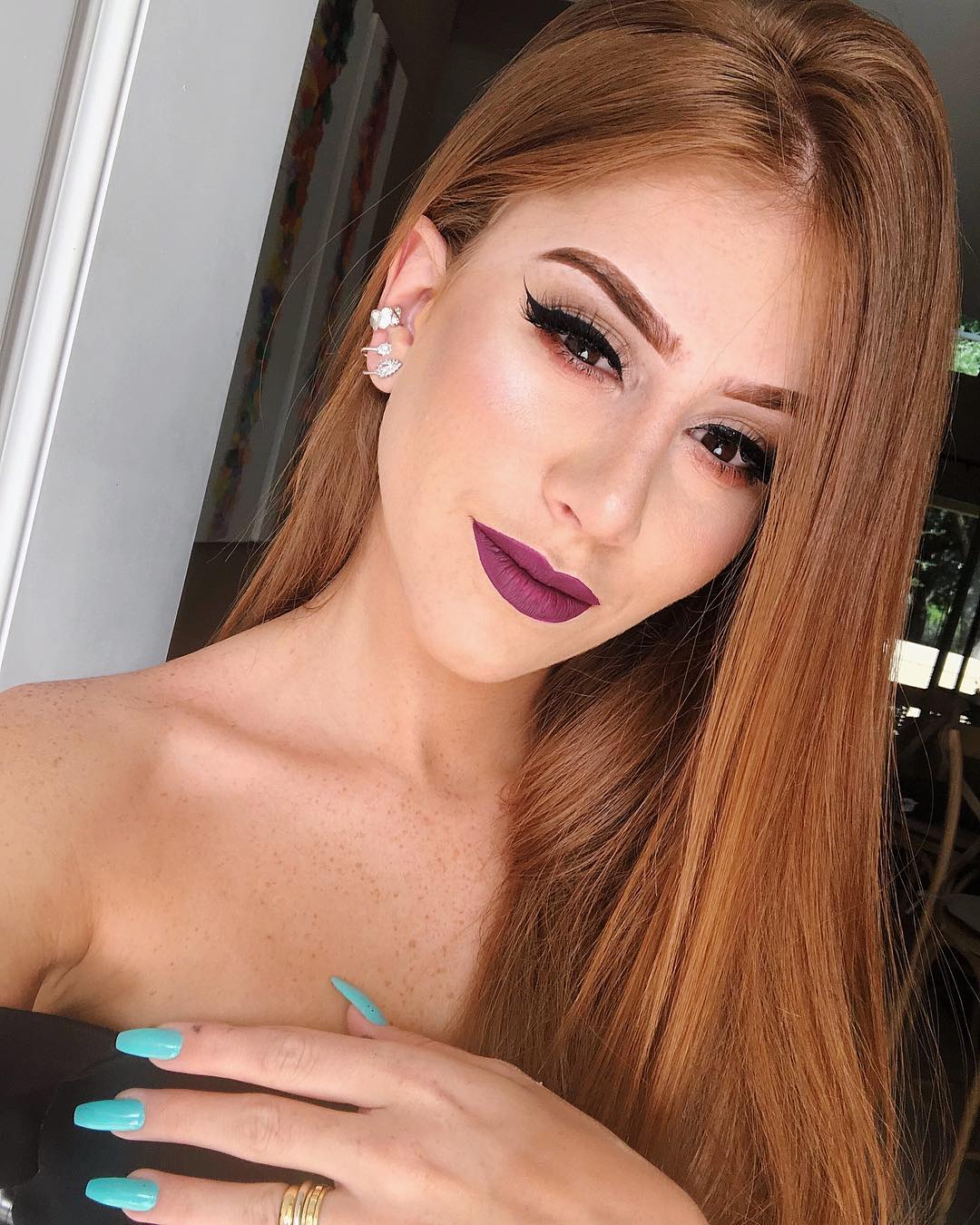 Как с помощью макияжа избавиться от веснушек: советы топ-блогера