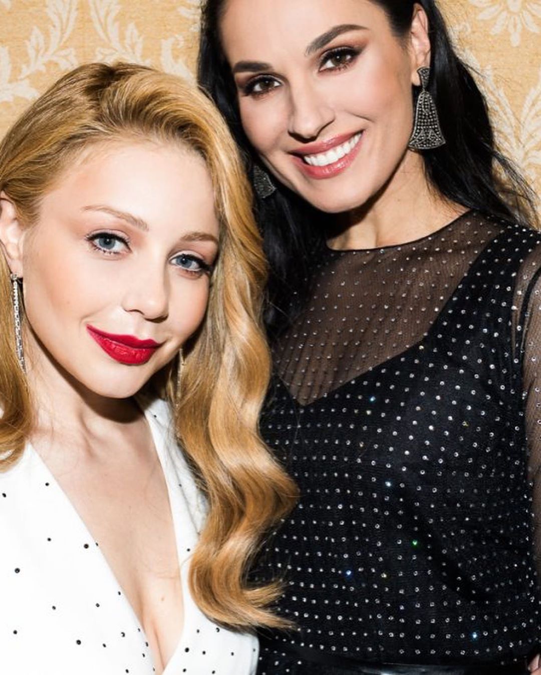 Супер-платье на шикарном теле: Ефросинина в платье за $2700 перевоплотилась в принцессу