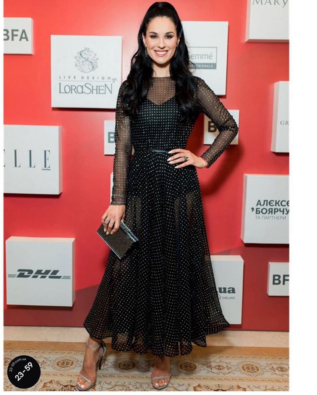 Супер-платье на шикарном теле: Ефросинина в платье за $2700 перевоплотилась в принцессу