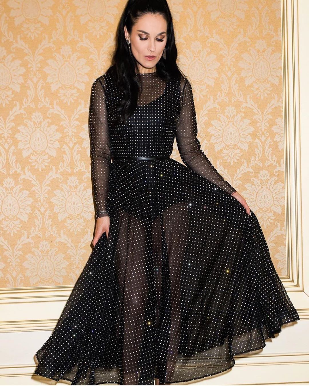 Супер-платье на шикарном теле: Ефросинина в платье за $2700 перевоплотилась в принцессу