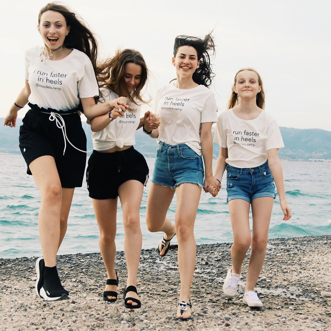 Юная красота: дочь Поляковой показала эффектные фото из лагеря моделей