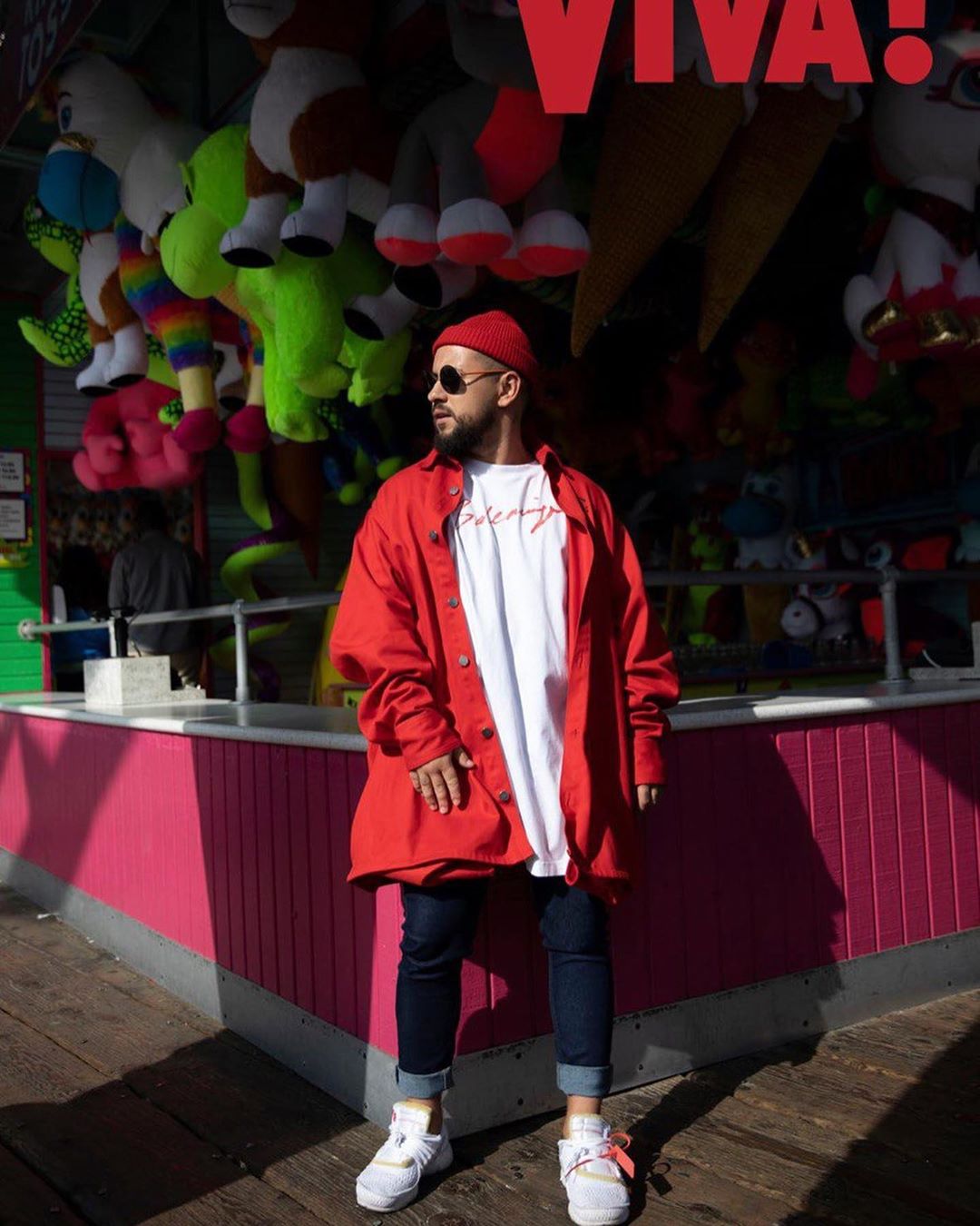 Время наслаждаться друг другом: MONATIK украсил обложку глянца и рассказал о самоизоляции