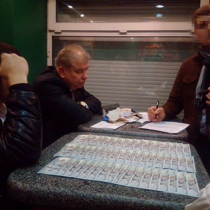 СБУ вилучила у судді Вищого господарського суду Швеця сотні тисяч доларів