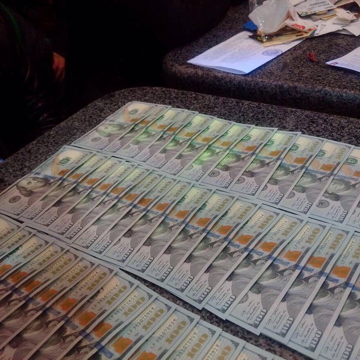 СБУ вилучила у судді Вищого господарського суду Швеця сотні тисяч доларів