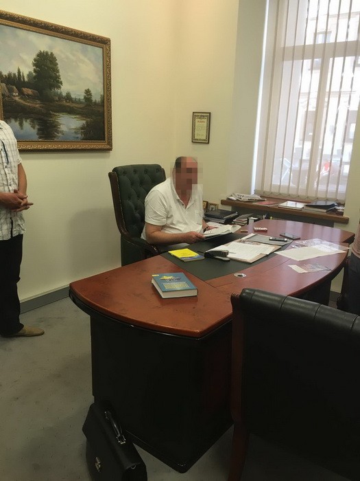 И. о. ректора НАУ задержан на взятке в 170 тыс. евро