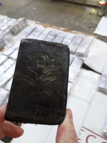 СБУ виявила партію наркотику з Європи на півмільйона доларів США