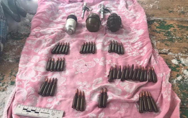 СБУ блокувала незаконний обіг зброї у декількох регіонах України