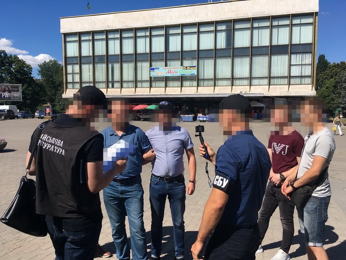 В Днепре на взятке задержали начальника местного отделения пограничной службы