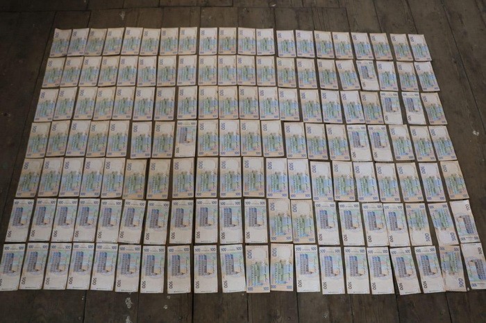 СБУ пресекла деятельность группы торговцев оружием и взрывчаткой из зоны ООС