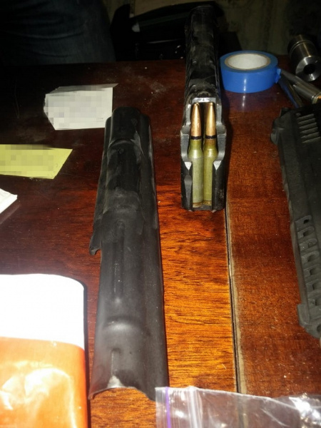 СБУ блокировала незаконную продажу оружия в Днепропетровской области