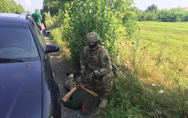 В Закарпатской области СБУ задержала военных на реализации взрывчатки