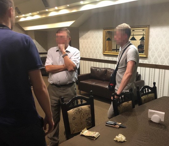 НАБУ проводит обыски в Хозяйственном суде Ивано-Франковской области