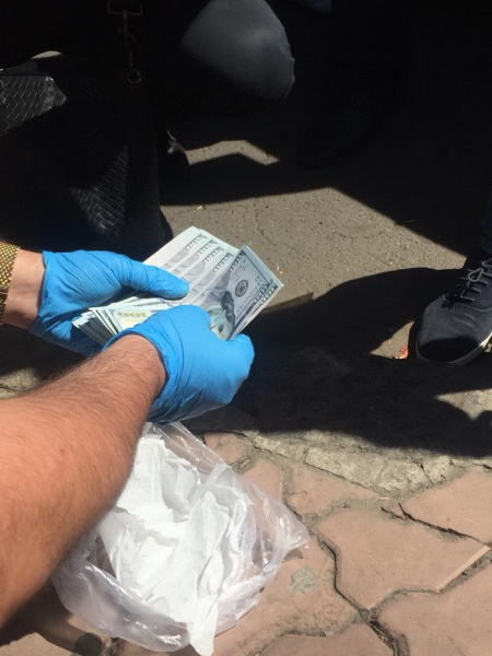 В Одессе СБУ задержала на взятке замначальника райотдела Нацполиции