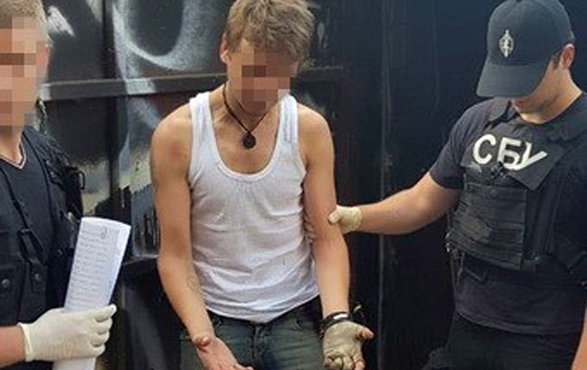 В Киеве СБУ разоблачила группу торговцев наркотиками