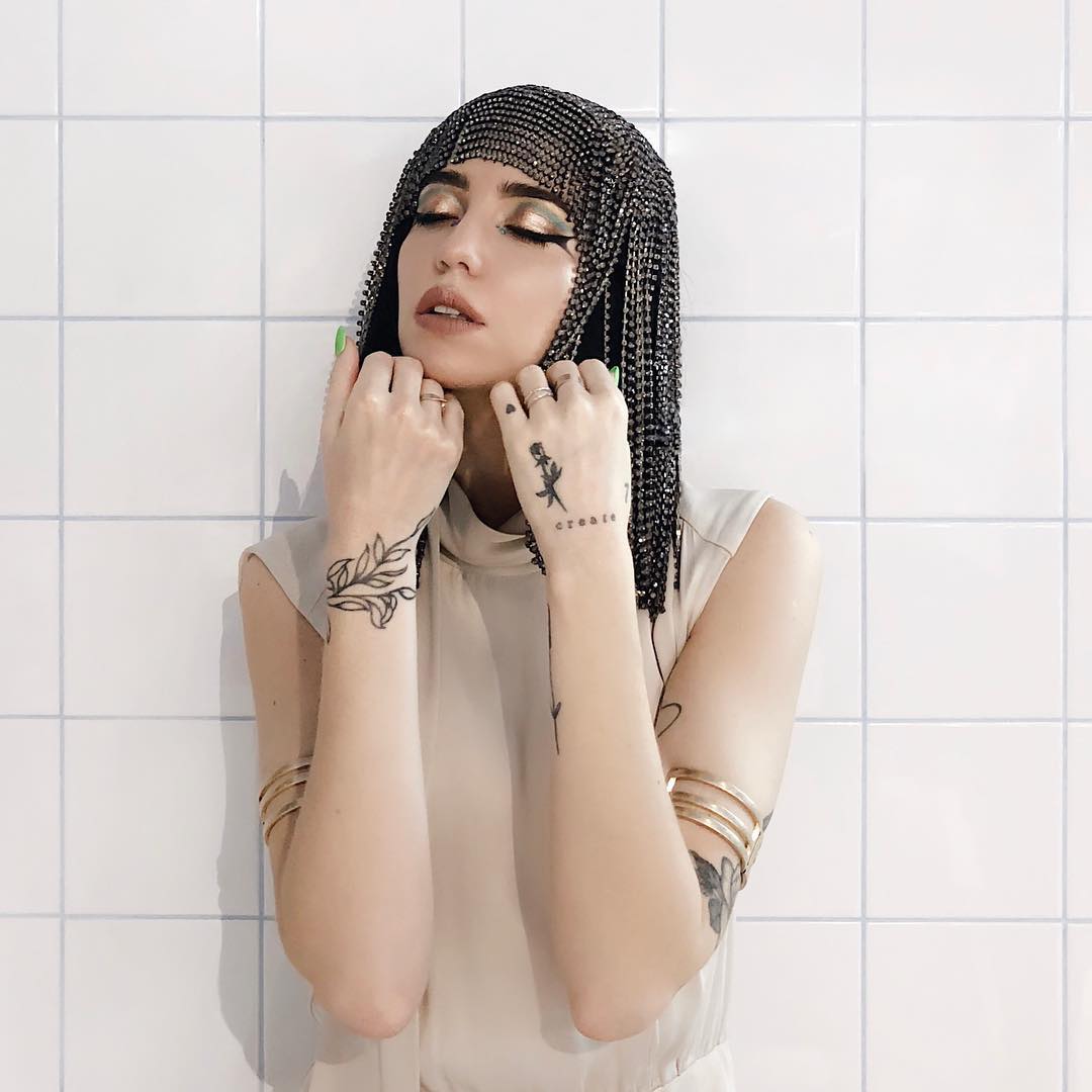 Клеопатра, вампір і Біла королева: як українські зірки відзначили Геловін 2018