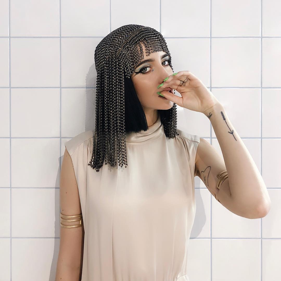 Клеопатра, вампір і Біла королева: як українські зірки відзначили Геловін 2018