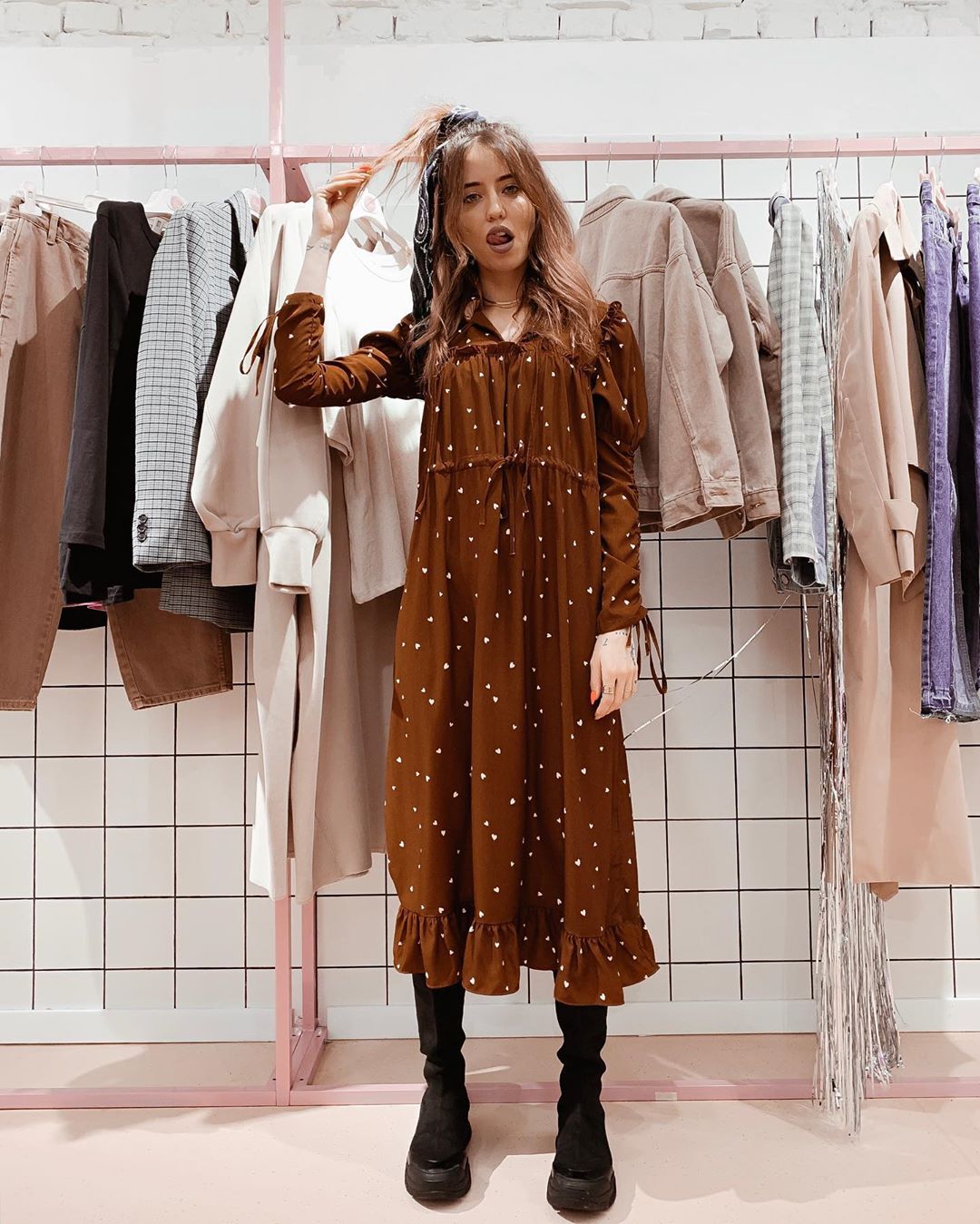 Девочка из 90-х: Каменских, Дорофеева и Полякова показывают самую трендовую прическу лета 2020