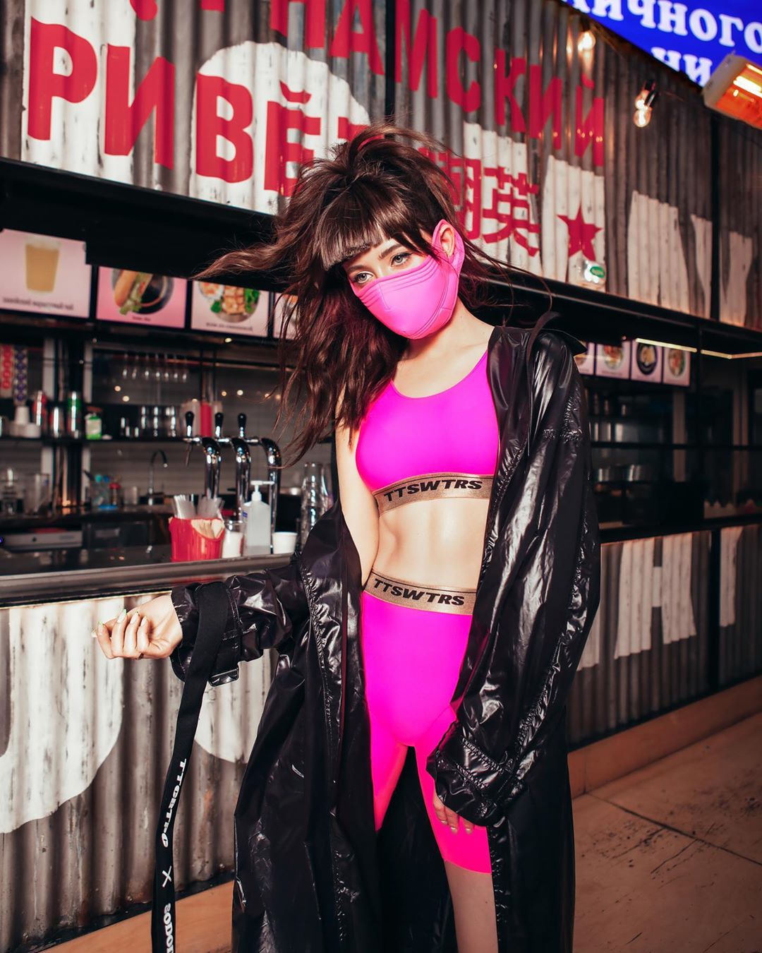 Щоб не зійти з розуму: Надя Дорофєєва показала свої ненудні хроніки карантину