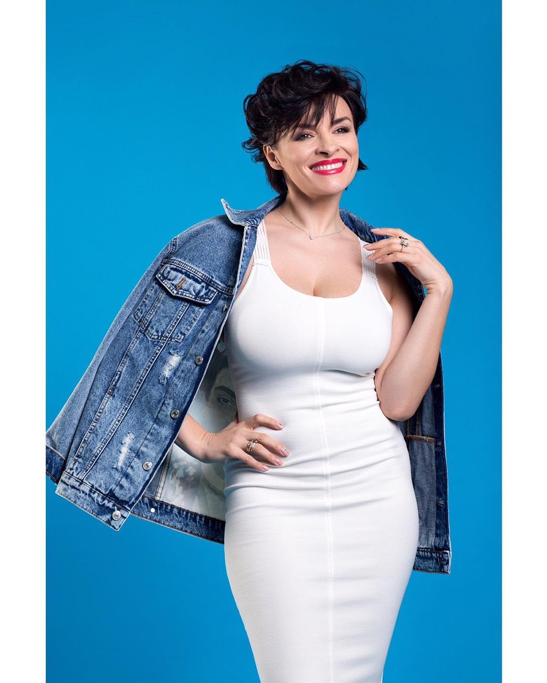 Весеннее настроение: Надежда Мейхер покорила эффектным образом