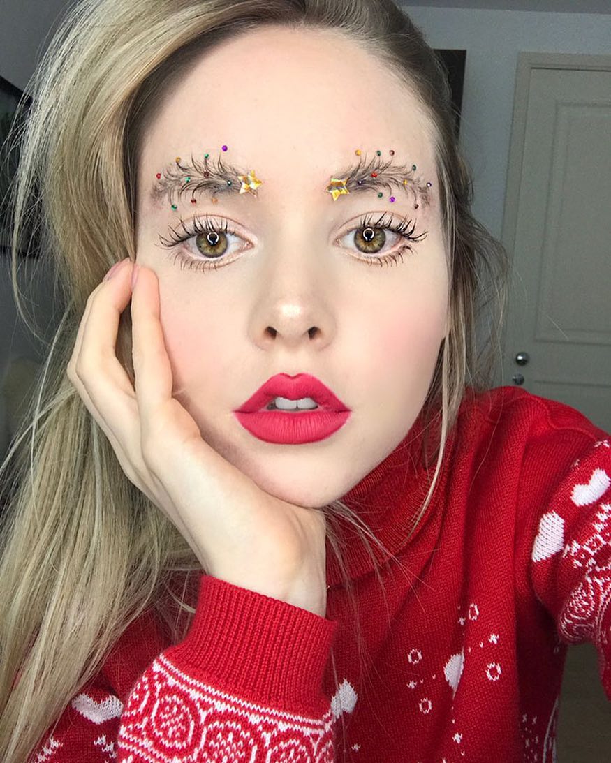 Рождественские брови: яркий бьюти-тренд покорил Instagram