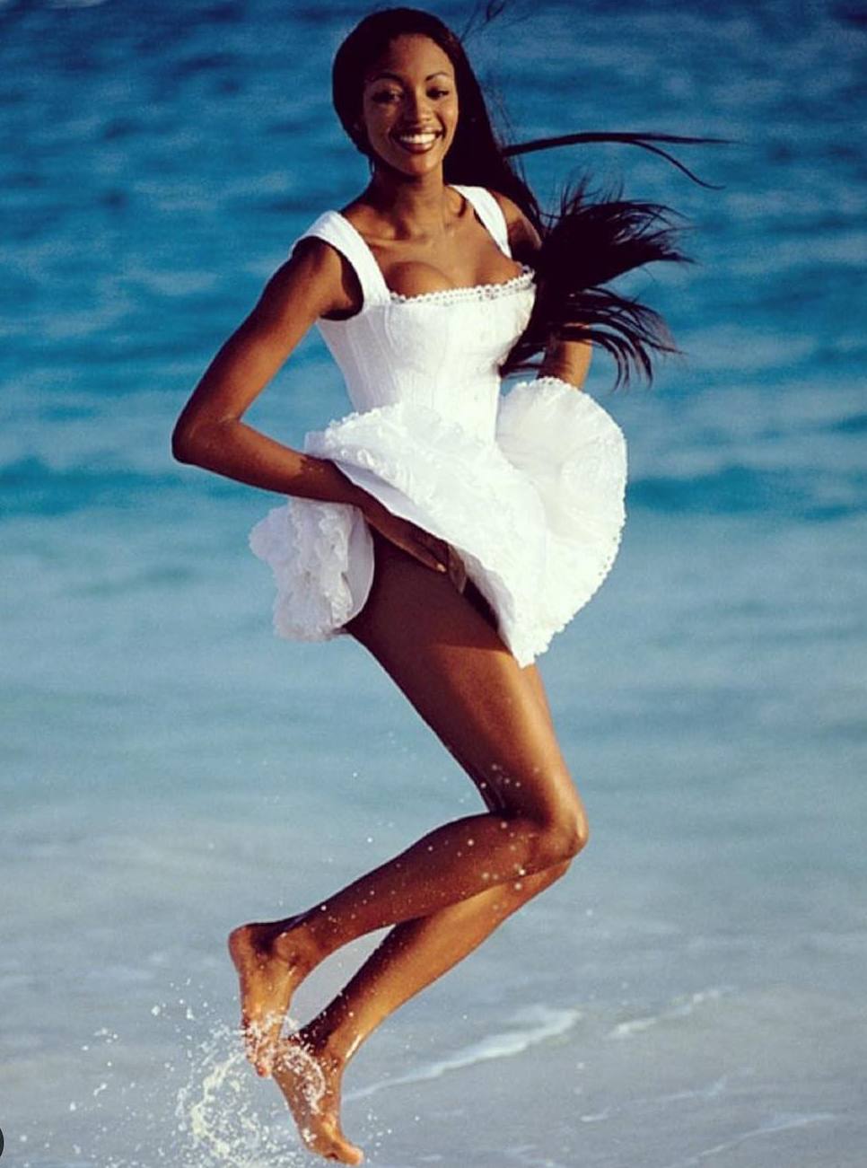 Наоми Кэмпбелл – 49: секреты красоты и стройности супермодели