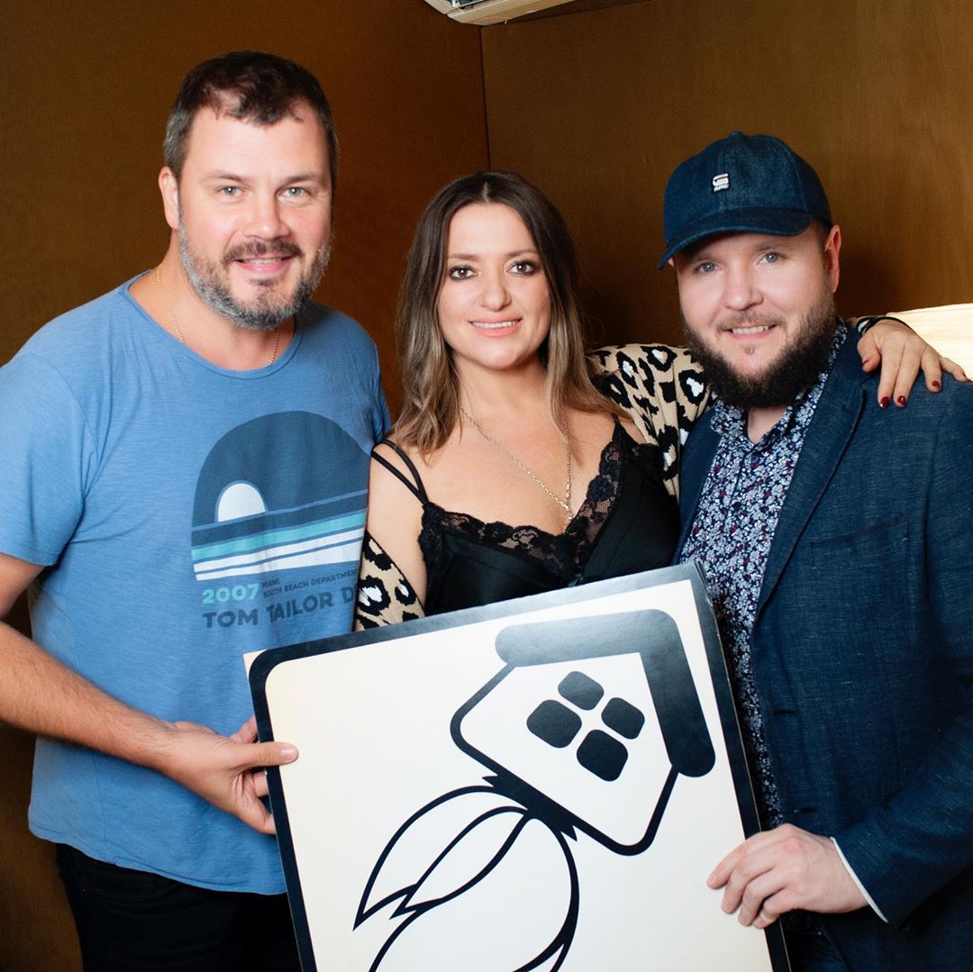 Кішечка: Наталя Могилевська у "хижому" вбранні і платті-комбінації захопила мережу