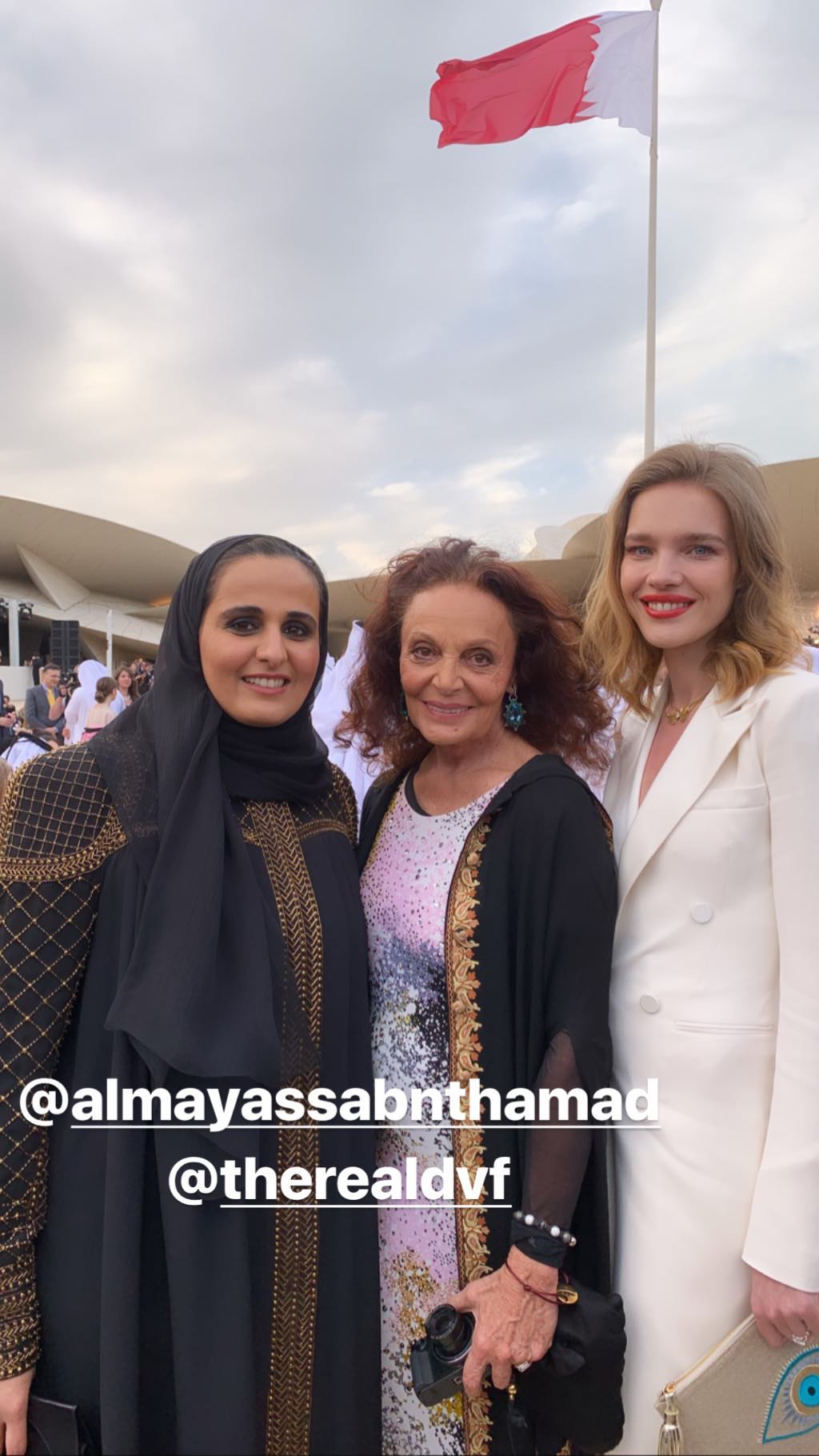 Біла магія: Наталія Водянова і Вікторія Бекхем з'явилися на відкритті Національного музею Катару