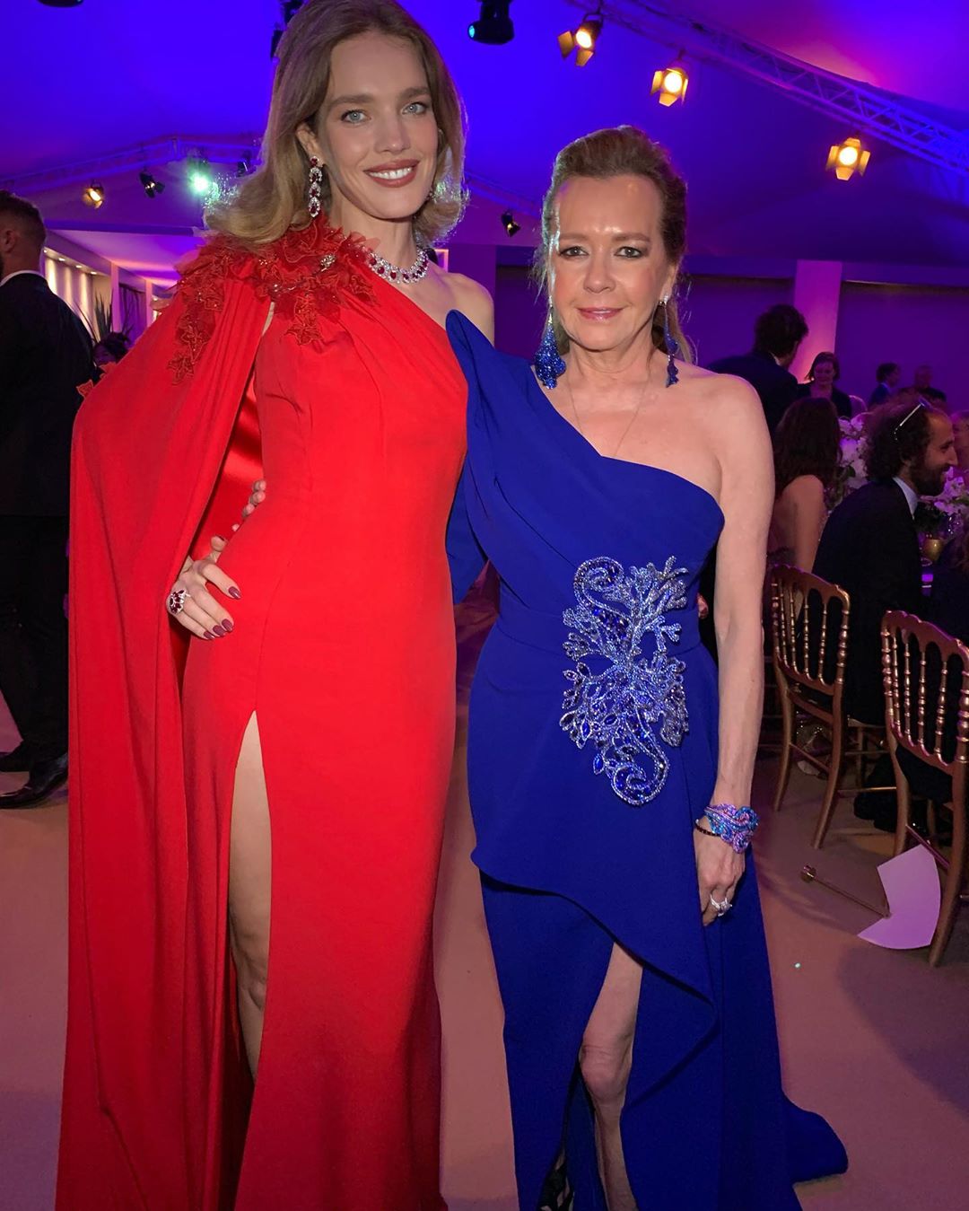 Королева Канн: Наталья Водянова изумила поклонников стройностью в платье Versace