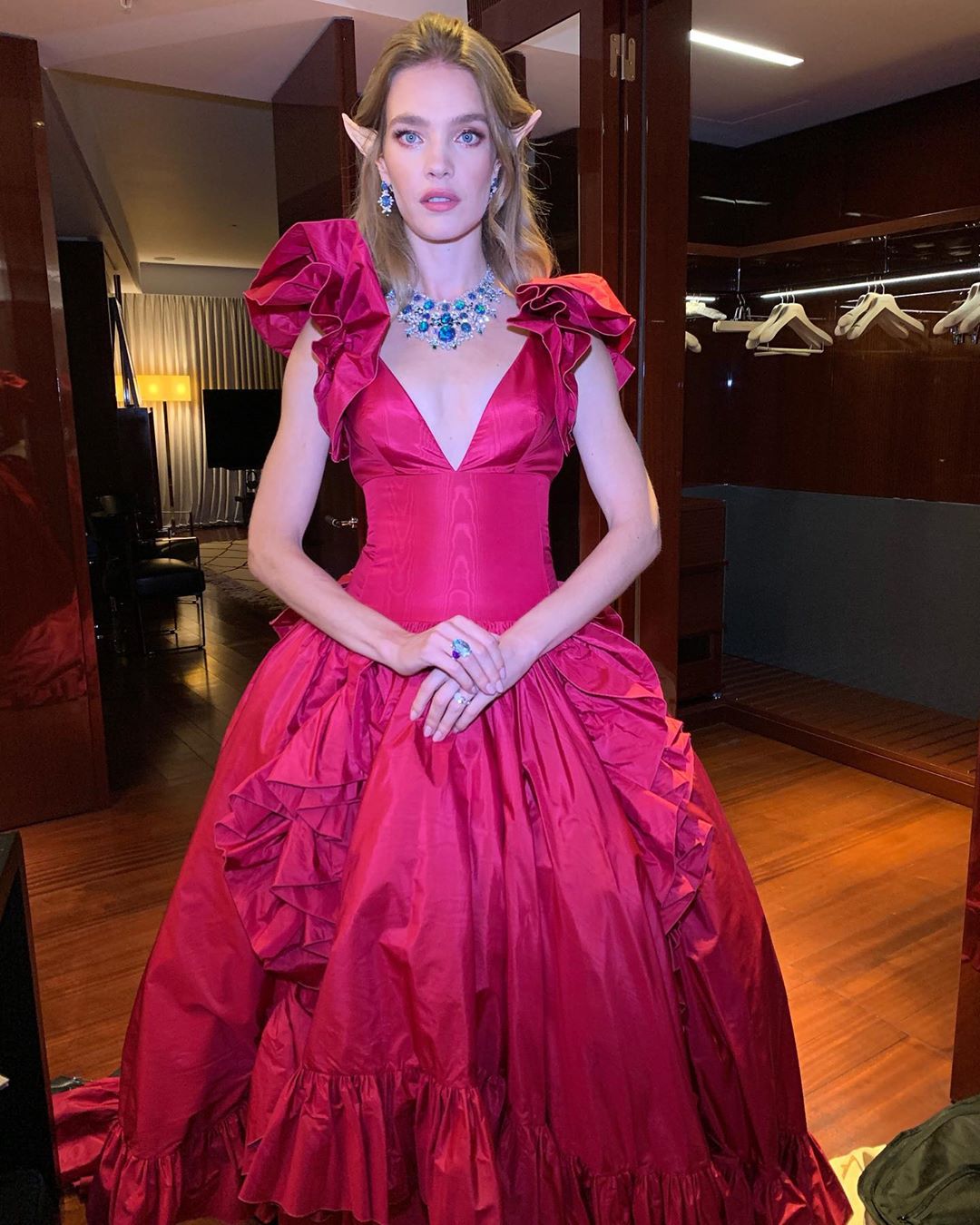 Принцесса эльфов: Наталья Водянова удивила сказочным образом на благотворительном балу в Лондоне