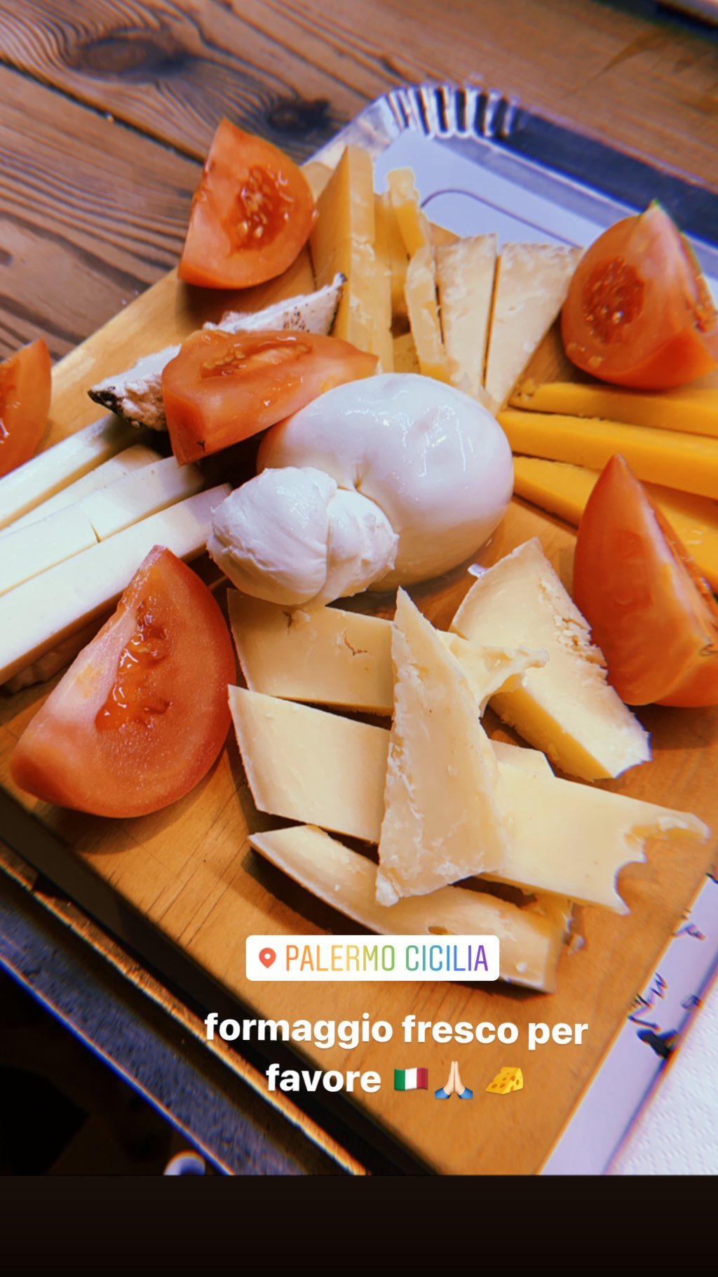 На рынке и с сумочкой Louis Vuitton: Наталья Водянова иронизирует над своим прошлым