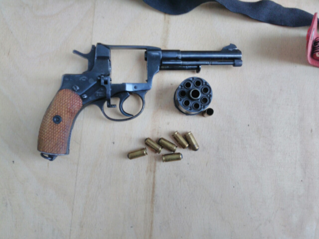 пистолет, граница