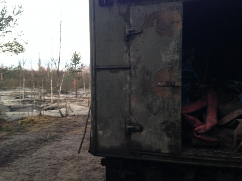 В Житомирской области пограничники задержали 9 копателей янтаря