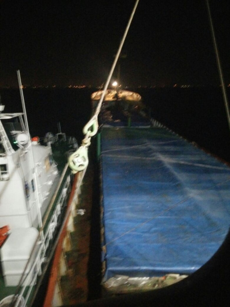 У Чорному морі затримано іноземне судно з понад 1,7 тис. ящиками цигарок