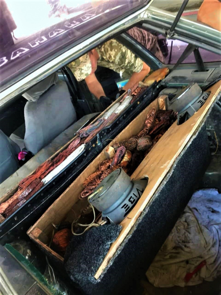 Громадянин Молдови намагався незаконно ввезти до України понад 300 кг міді