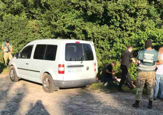 Пограничники ликвидировали канал нелегальной миграции иностранцев из Украины в Польшу