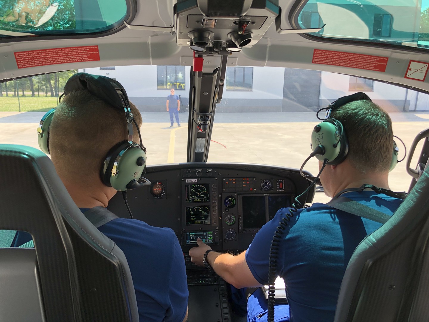 Пограничники показали, как на вертолете Airbus Н125 покорили Карпаты: завораживающее видео