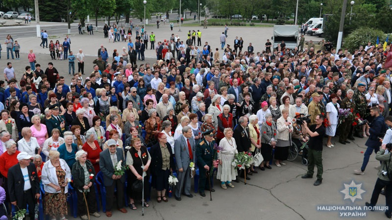 В Донецкой области оштрафовали митингующих за георгиевские ленты на 9 мая