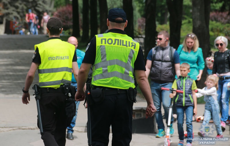 В Донецкой области оштрафовали митингующих за георгиевские ленты на 9 мая