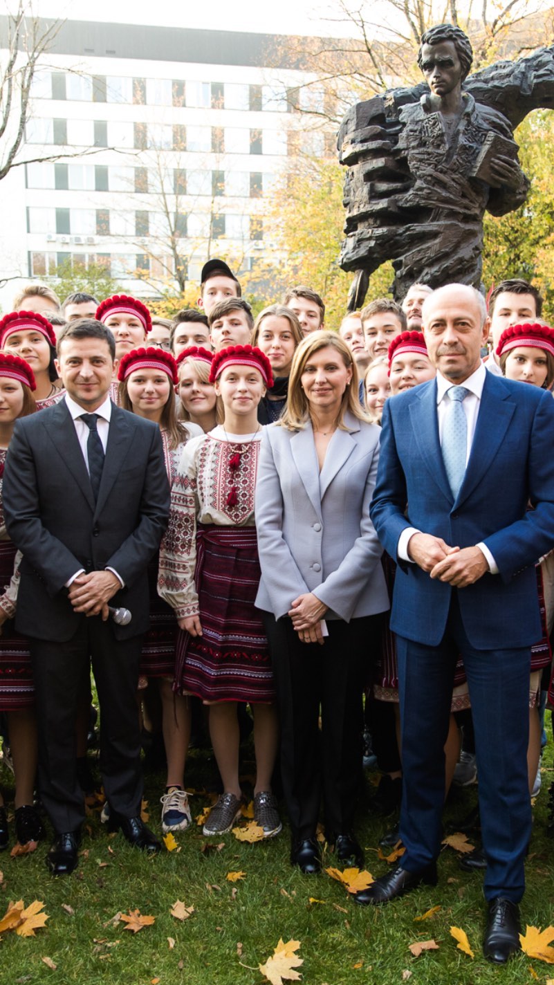 Як завжди бездоганна: Олена Зеленська підкорила Ригу елегантним вбранням