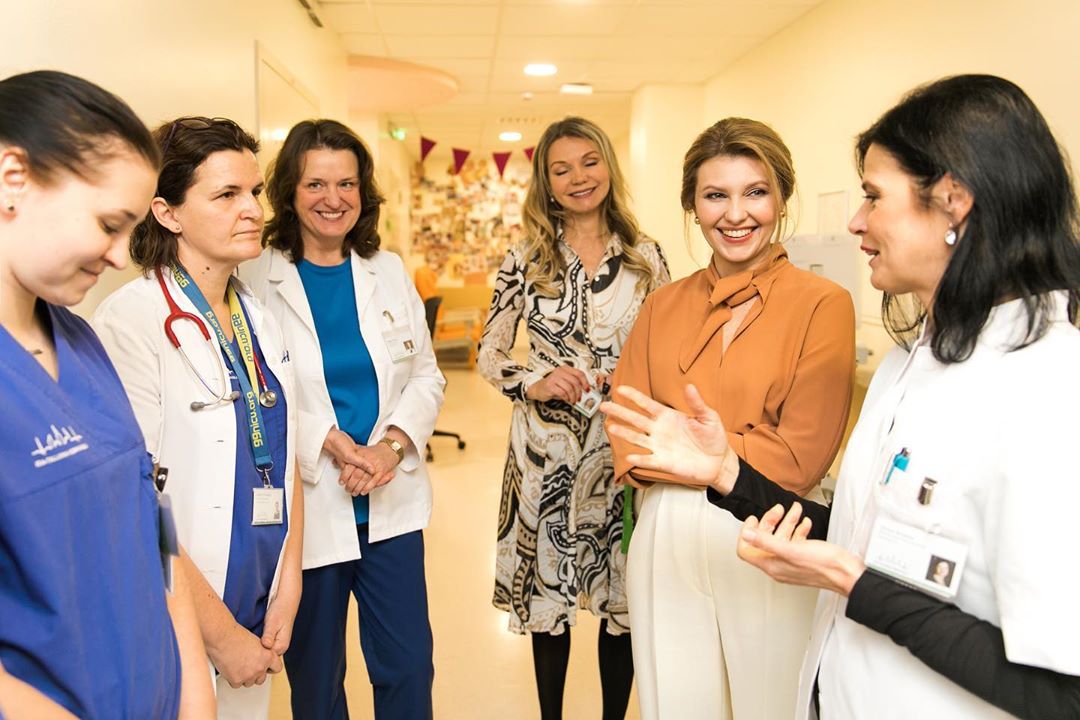 Пример изысканности и элегантности: Елена Зеленская показала детали “эстонского образа”