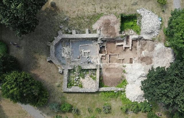 В Ужгороді знайшли унікальну монету часів угорського королівства: їй більше тисячі років