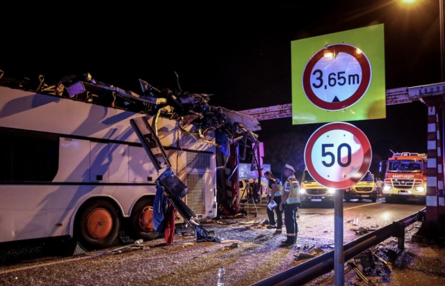 У Будапешті автобус з українцями потрапив в аварію, десятки постраждалих