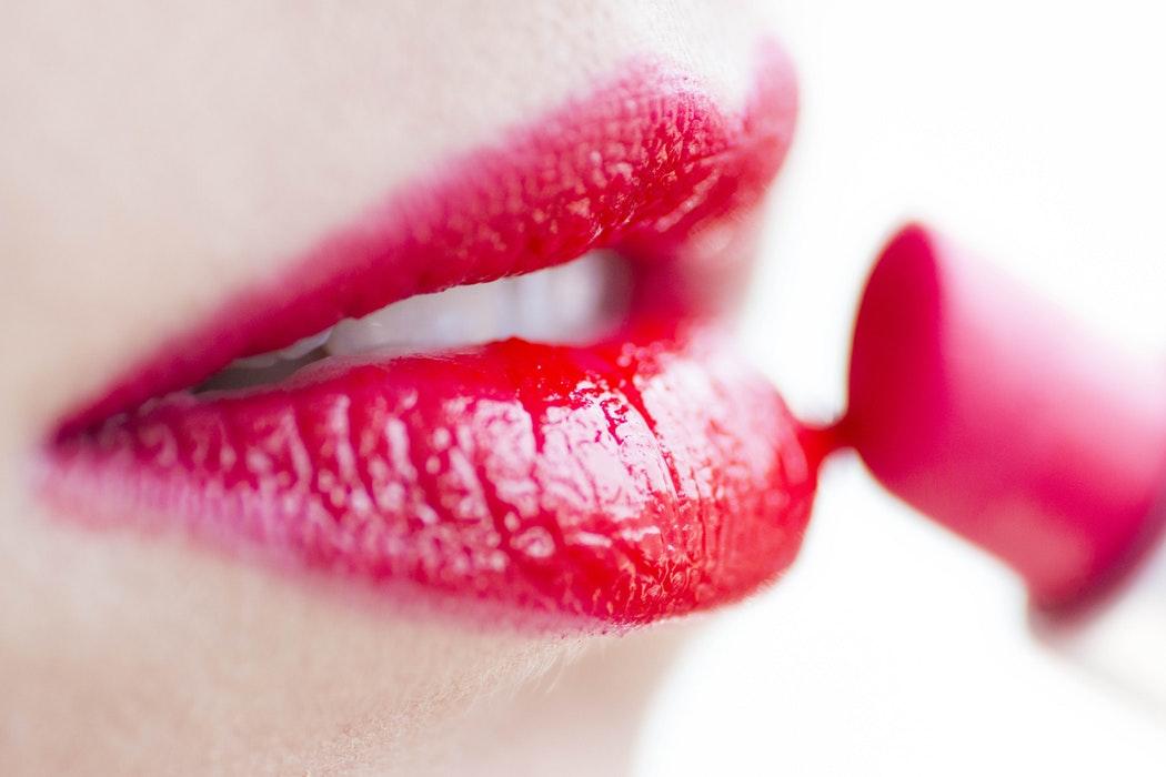 Топ-5 способов сделать губы объемнее