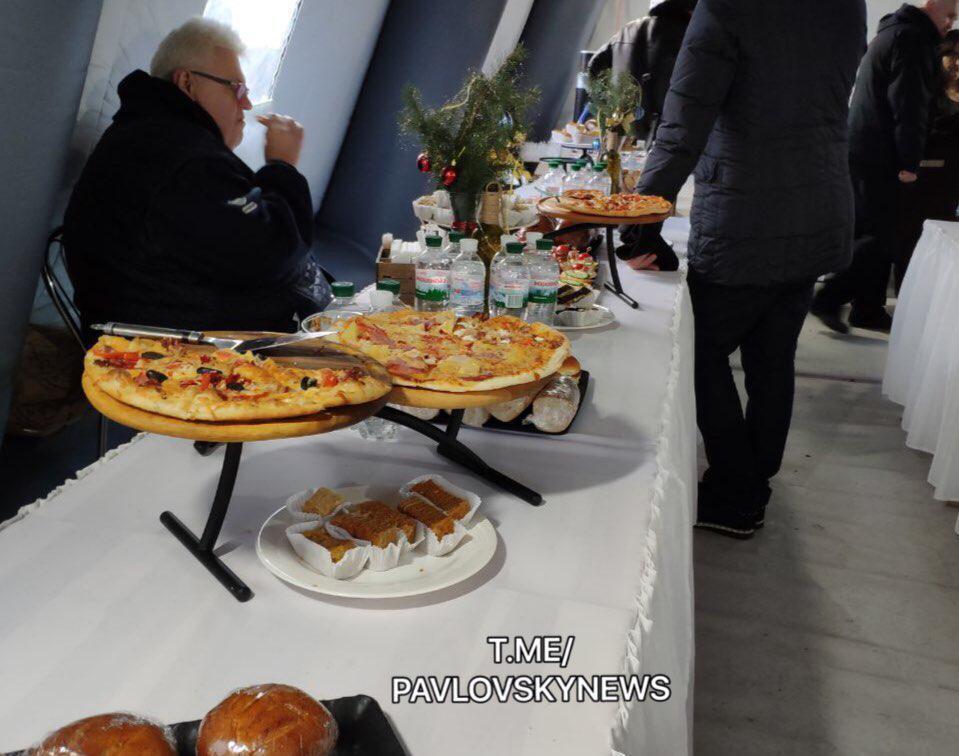 В сети показали первый обед пленных украинцев на свободе: что они ели