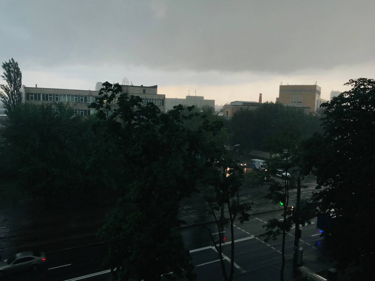 Київ накрила гроза