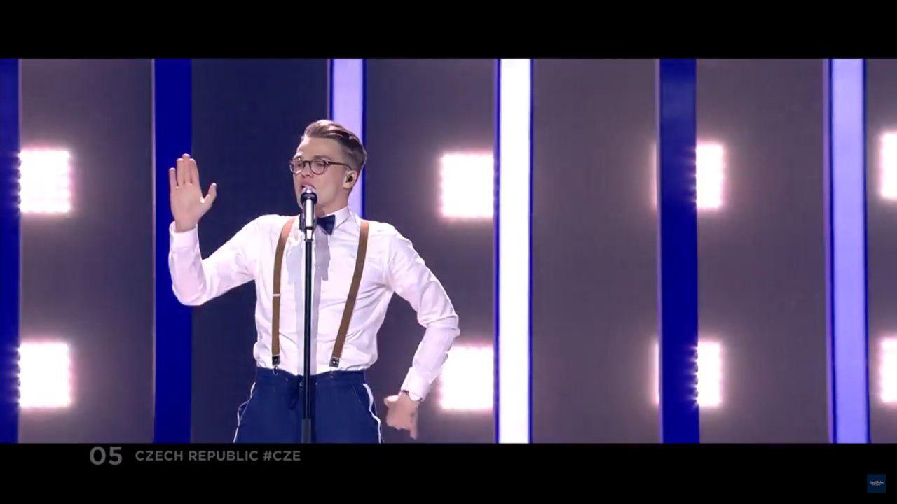 Миколас Йозеф с песней "Lie to Me"