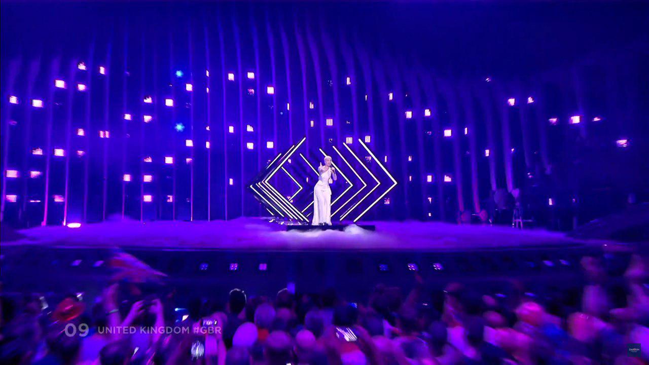 Великобритания на Евровидении 2018: SuRie с песней Storm